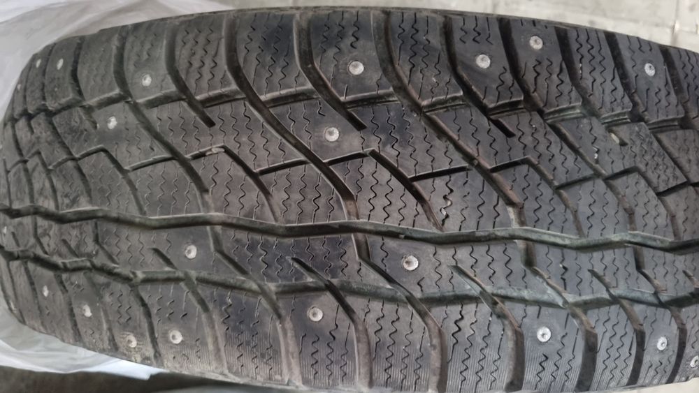 Шины зима 205/70R15