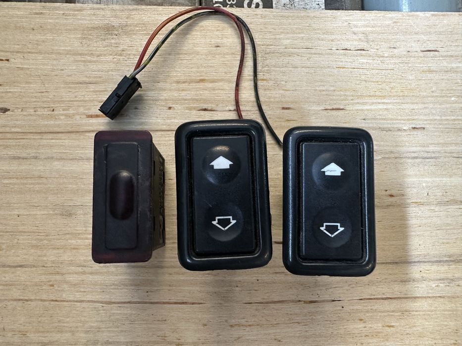 Продавам тунинг, малко редки и retrofit части bmw e36