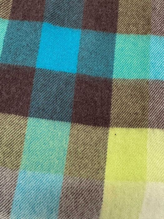 Шал от 100% мериносова вълна John Hanly - две разцветки