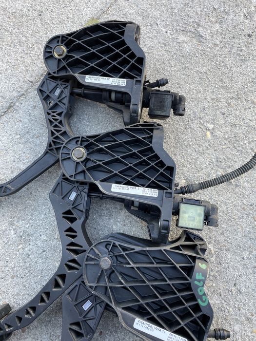 Pedala ambreiaj golf 5 6 passat b6 b7 cc leon octavia 2