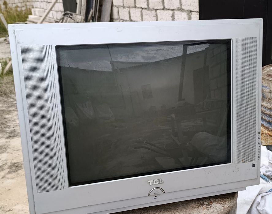 Телевизоры за 4 шт. 12 тыс