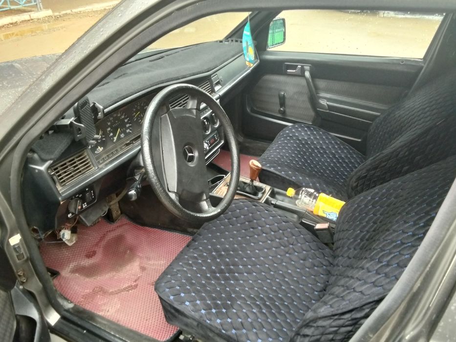 Mersedes benz 190
