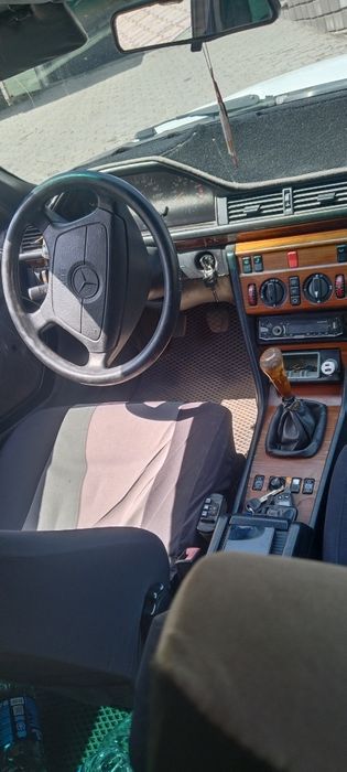 Мерседес 124 111плита об 2л