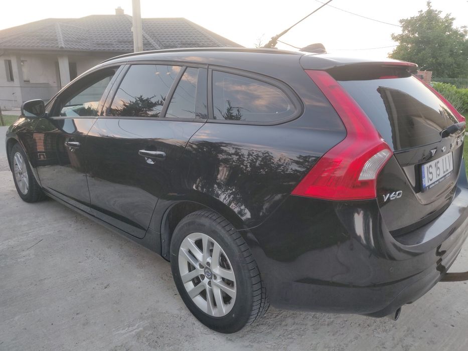 VOLVO V60 2015 — imagine 3