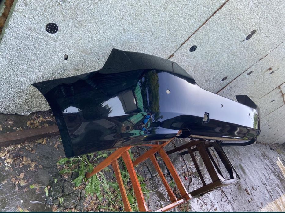 Продам бампер лексус