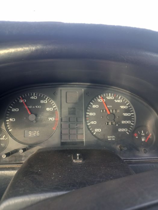 Продам  Ауди 80 Б4 обем 2, моно, на ходу