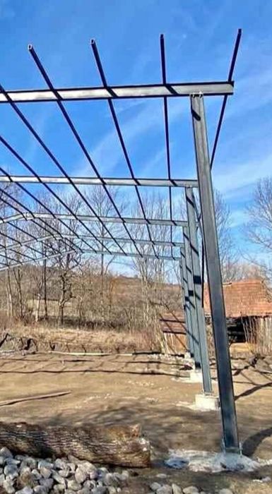 Vând hală metalică 10 m lățime 10 m lungime cu 4 m înălțime doar struc