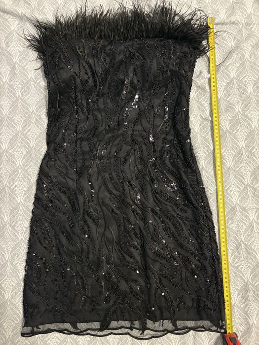 Черна рокля с пера размер М