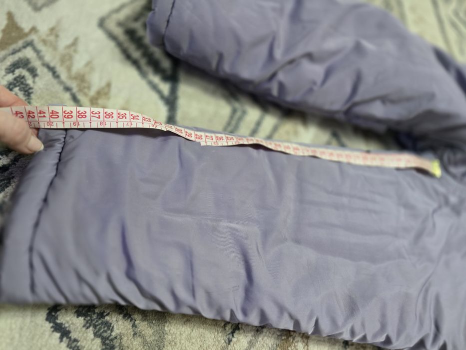 Продаю зимний детский костюм.  Куртка,  жилетка и полукомбинезон