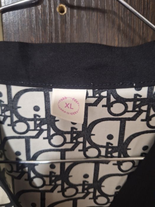 Одежды продаются договорная