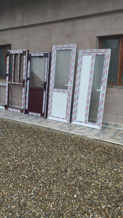 Tamplarie PVC cu geam termopan