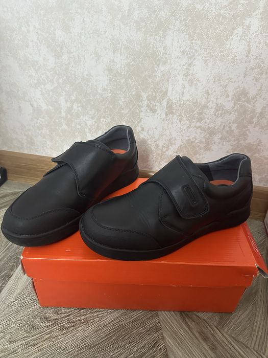 Продам туфли для мальчика