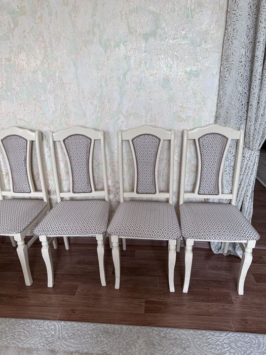 Стулья в гостинную