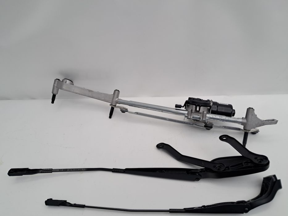 Ел мотор чистачки Mercedes W247 B klasa