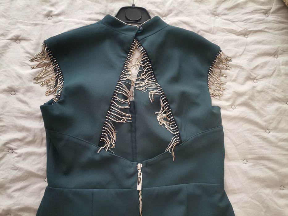 Елегантна дамска рокля