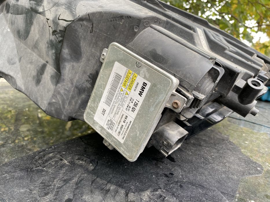 фар за BMW e90/e91 facelift Xenon  320d,325d,335d,335i