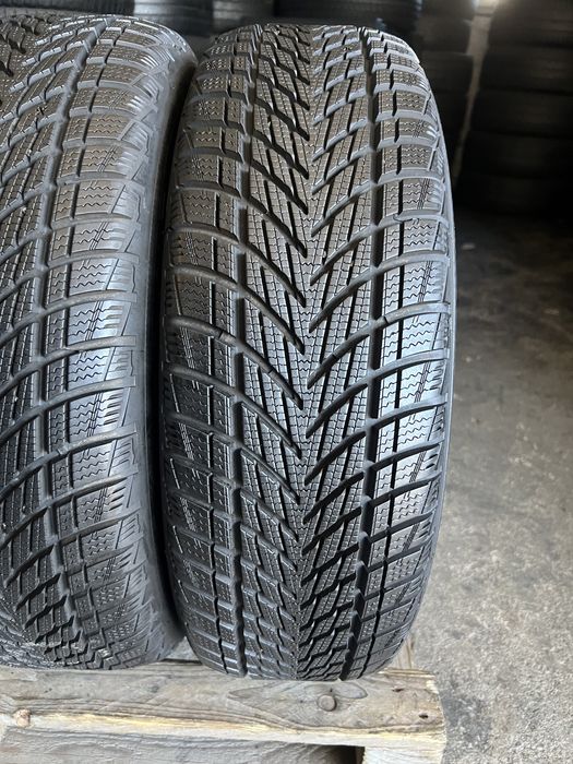2 anvelope de iarna 205/60/16 Goodyear 8.4 mm DOT4524!