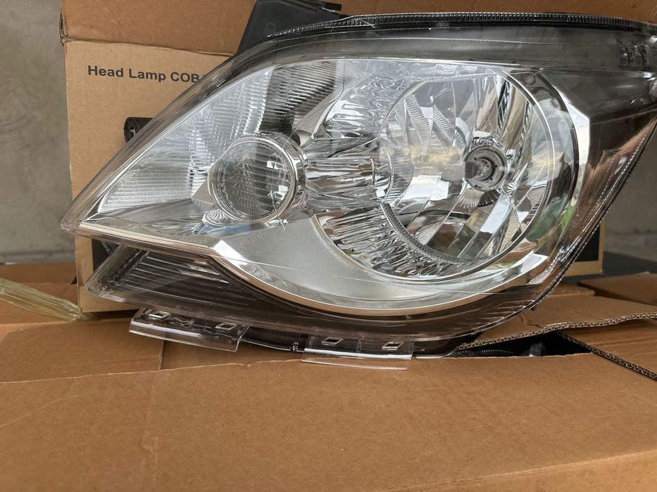 Передние фары, противотуманки на кобальт