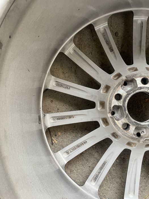 Оригинална AMG джанта Mercedes 20”  – здрава, без пукнатини