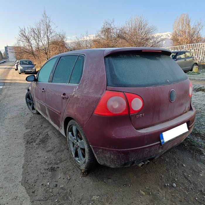• Голф 5 GTI 200кс. на Части, както и ВСЯКАКВИ ЧАСТИ и за други голф 5