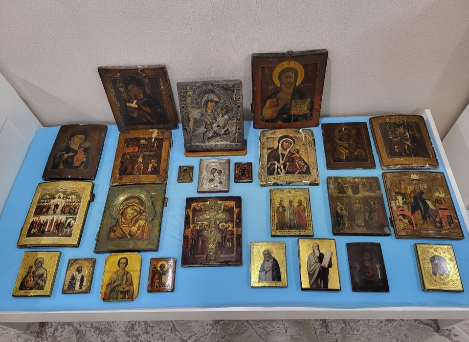 Коллекция антиквариата. Большое собрание.