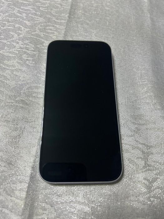 iPhone 15, 256 ГБ