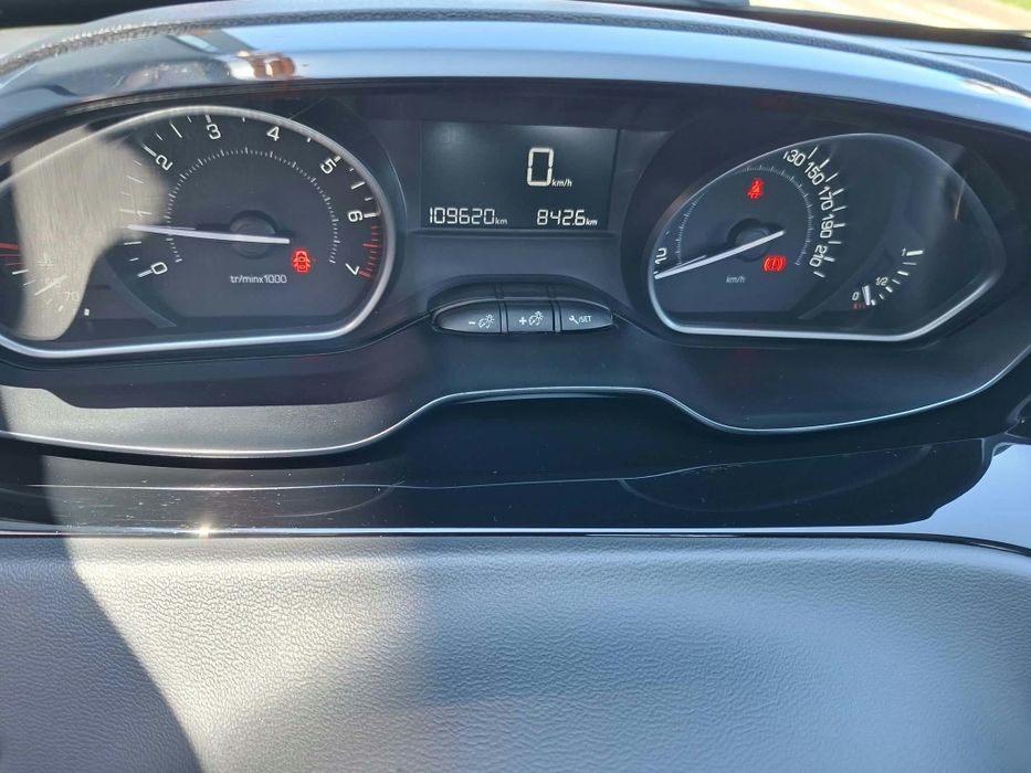Peugeot 208 1,2.
