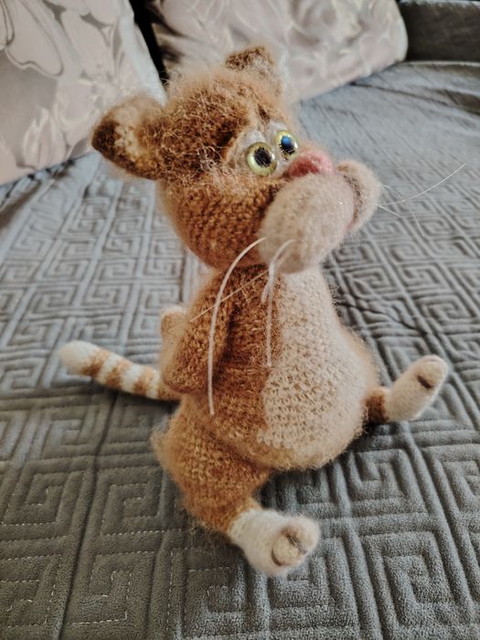 Игрушки ручной работы.