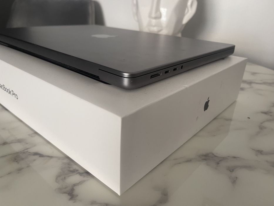 MacBook Pro 16” M1 16GB 512GB SSD