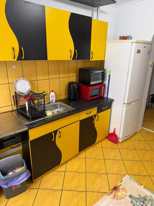 Caut coleg apartament nefumator