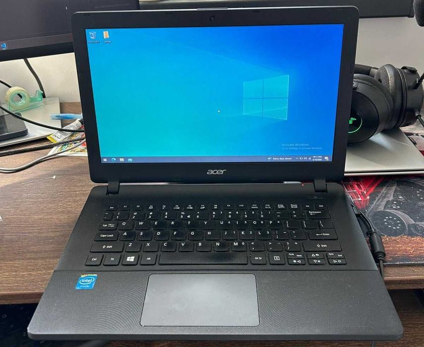 Laptop Acer Aspire ES1-311 — baterie excelenta, ideal tester auto