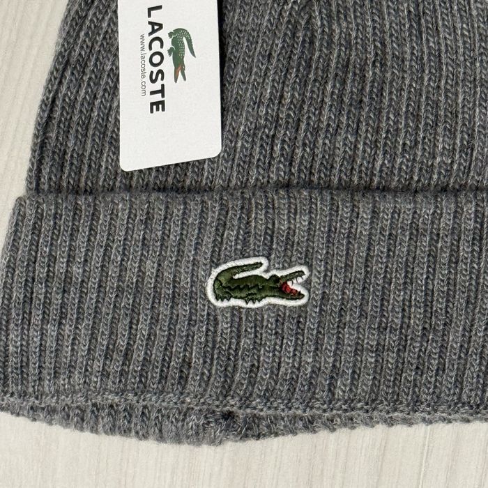 Fes Lacoste, marime universala!