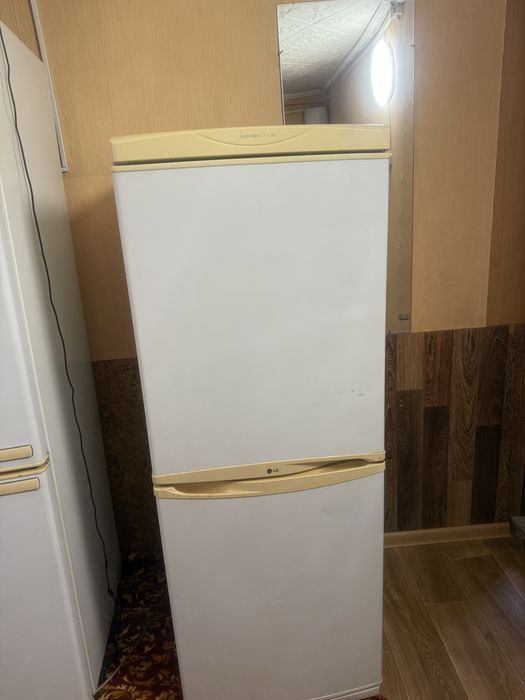 Холодильник продам
