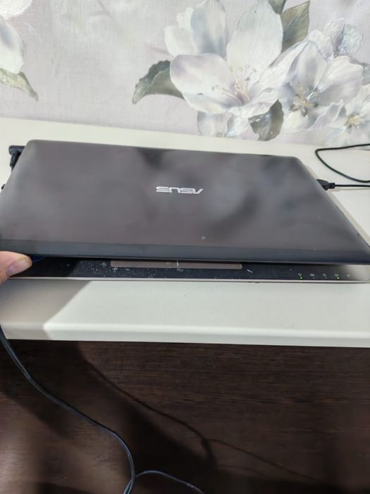 Продам ноутбук Asus
