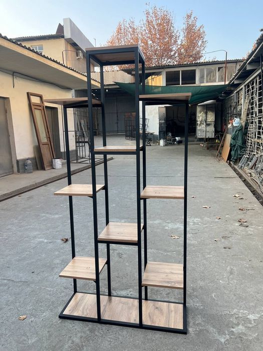 Lift mebel gullar uchun poʻdstavka