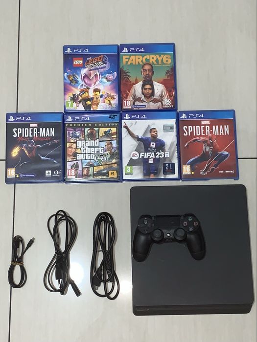 Playstation 4 slim