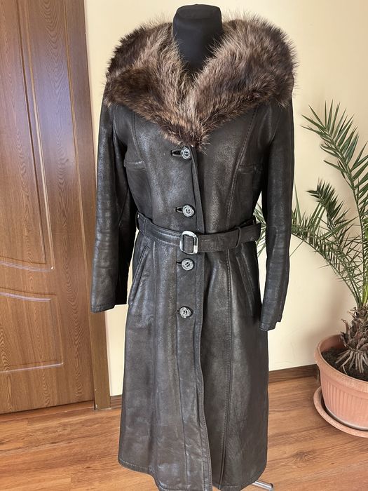 Palton lung cojoc  blana naturala impecabil