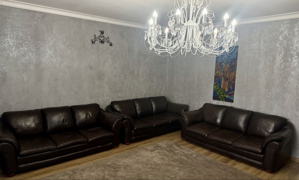 Кожаный диван раскладной