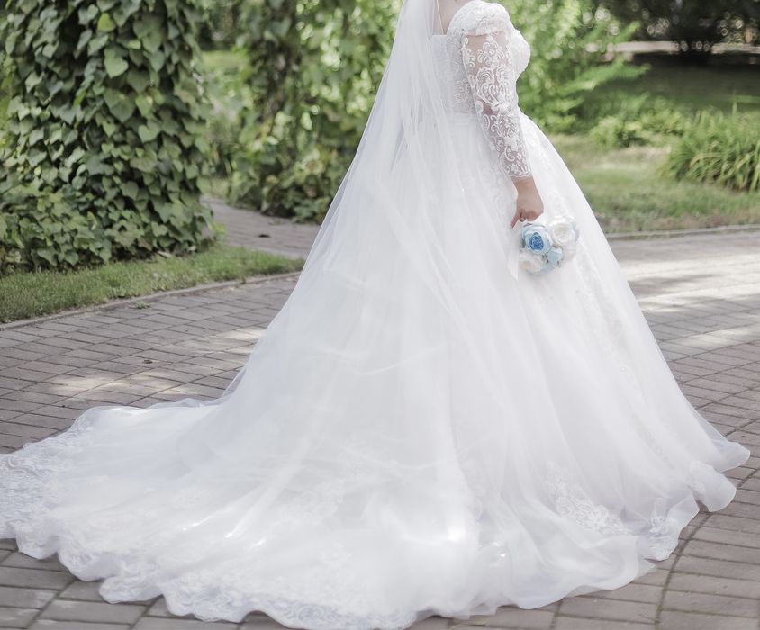 Свадебное платье