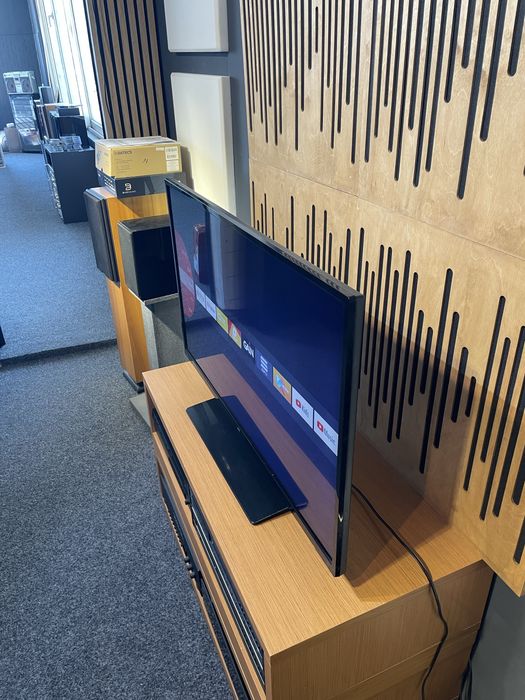 Tv smart Jvc diagonala 101cm telecomanda originala  fara defecte