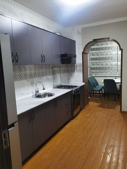 Сдаётся в аренду 4-х комнатная квартира м. Новза