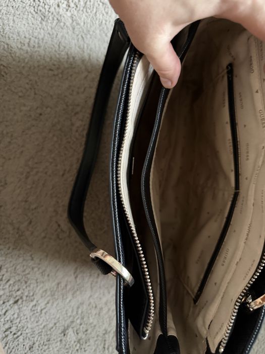 Geanta de umar Guess, piele ecologica