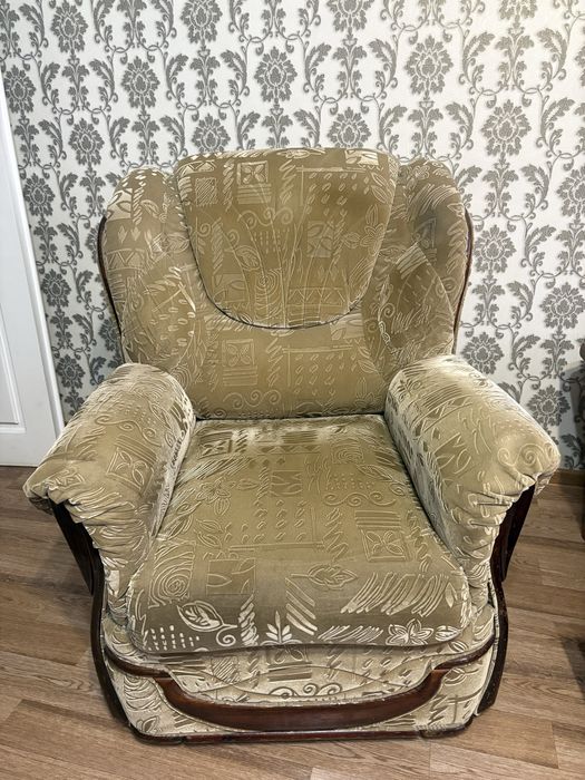 Продаются кресла