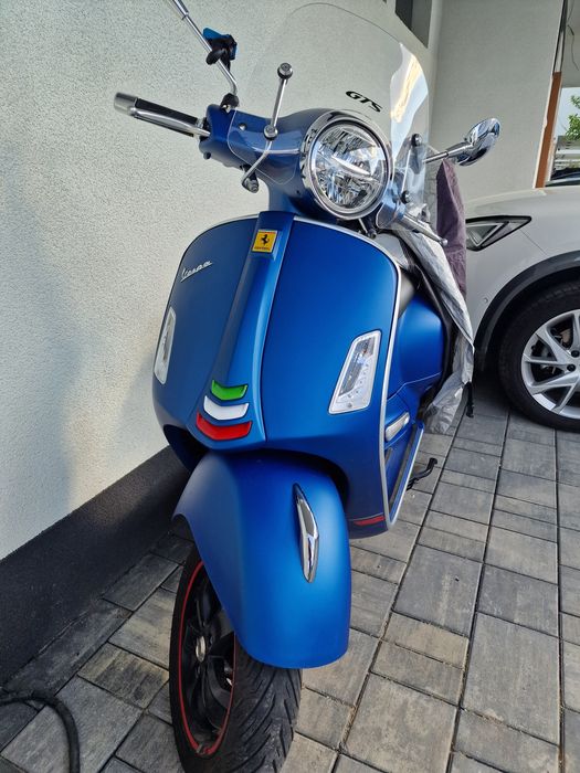 Schimb Vespa Gts 300HPE (2021) cu Yamaha Xmax 300