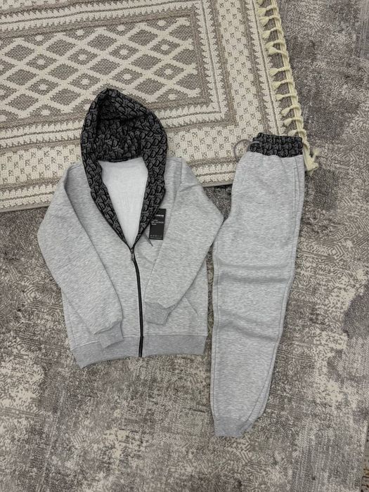 Новый мужской спортивный костюм для мужчин 2xl