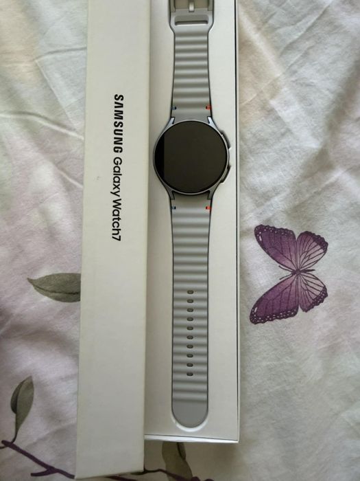 Samsung watch 7 чисто нов !