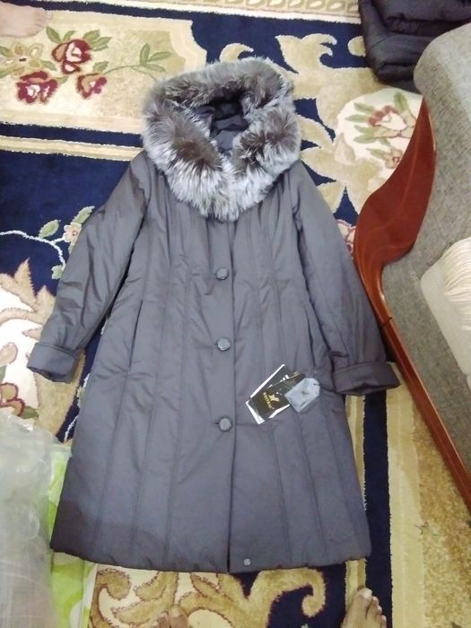 Пальто куртки новые