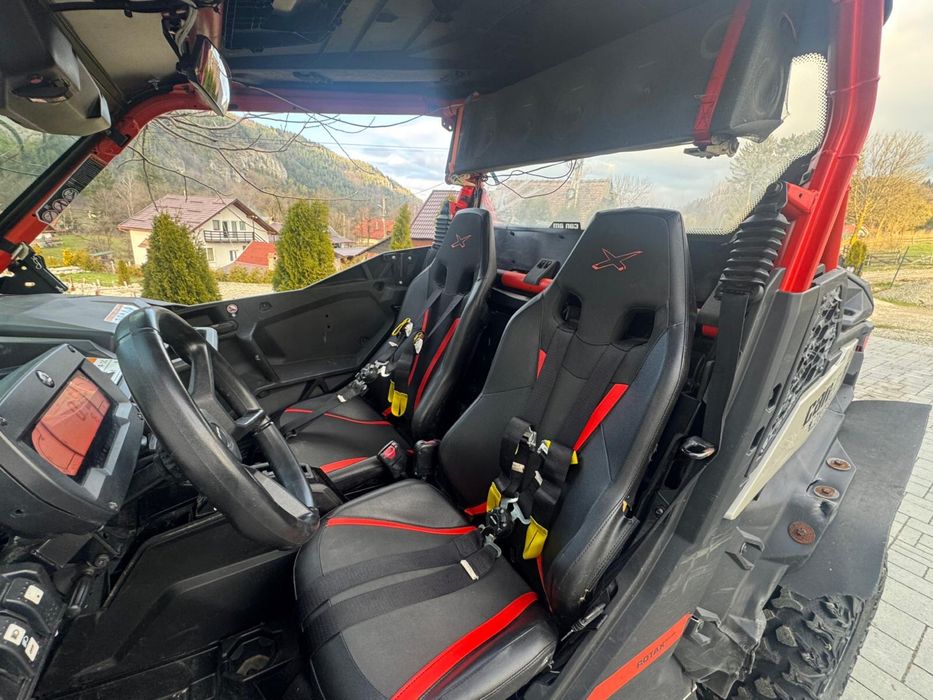 Can am maverick  sport avariat