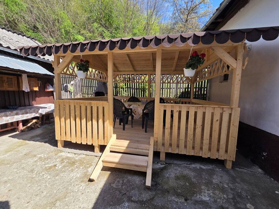 Vind gospodărie in Stănești com Corbi județul Argeș