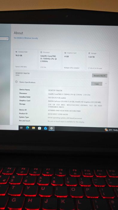 Laptop Lenovo Gaming 15.6'' Legion Y520, Intel i5-7300HQ, 1050 Ti, 16 GB RAM